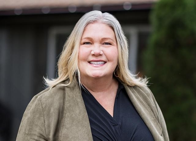 Portland Real Estate Agent Lora Smith