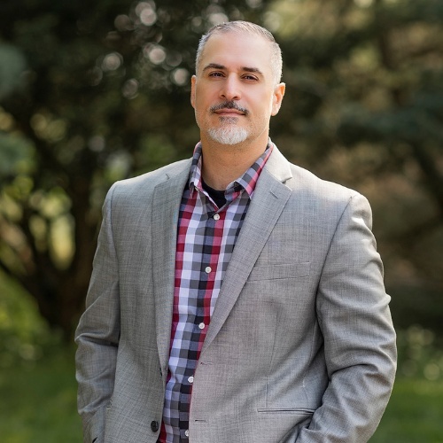 Michael Akkus - Real Estate Agent