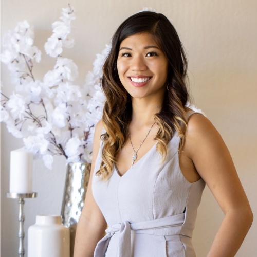 Jennie Lok - Real Estate Agent