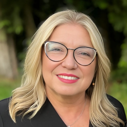 Cindy Clement - Real Estate Agent