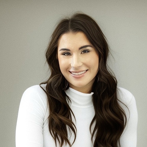 Leah Knott - Real Estate Agent