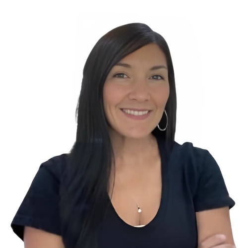 Julia Manuel - Real Estate Agent