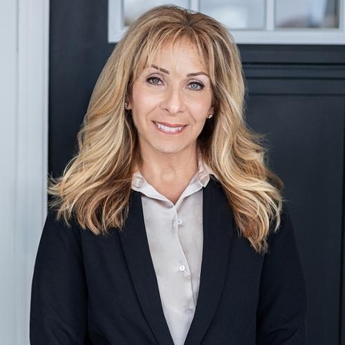 Lisa Waters, Redfin Agent in Batavia