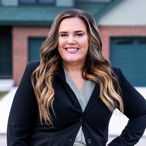 Kelli Walsh, Redfin Agent in Orland Hills