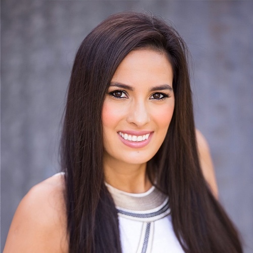 Faranack Garza - Real Estate Agent
