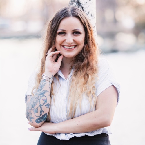 Sacramento Real Estate Agent Sally Johns