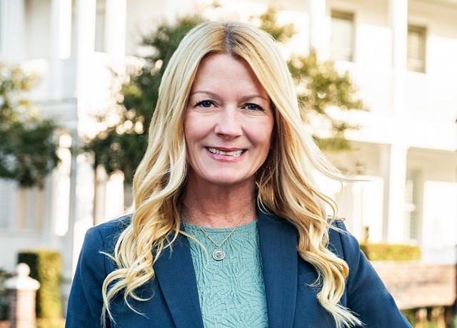 Hampton Roads Real Estate Agent Annie Palumbo