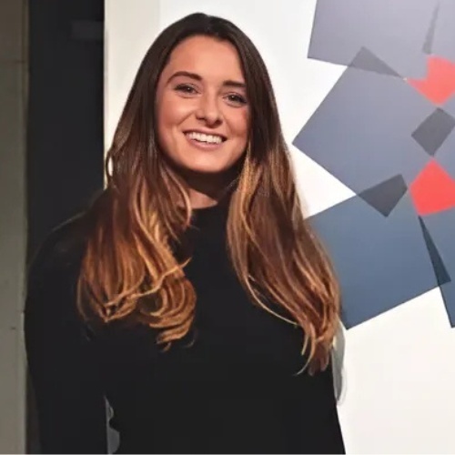 Skye Niemczyk - Real Estate Agent