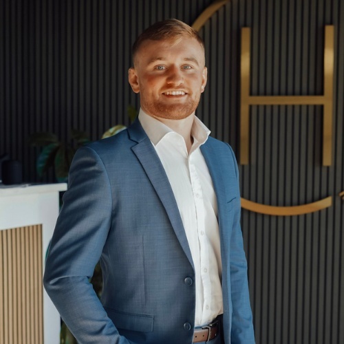 Max Livingston - Real Estate Agent