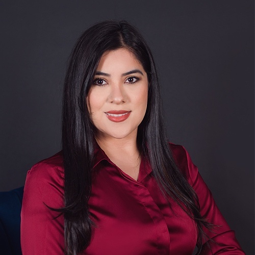 Ariadna Reyes, Partner Agent
