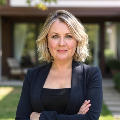 Marie Wall, Partner Agent