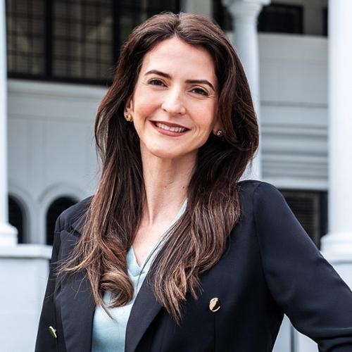 Stefany Marcelino, Redfin Principal Agent in Orlando