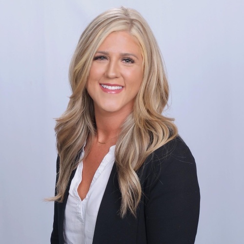 Sarah Cole - Real Estate Agent