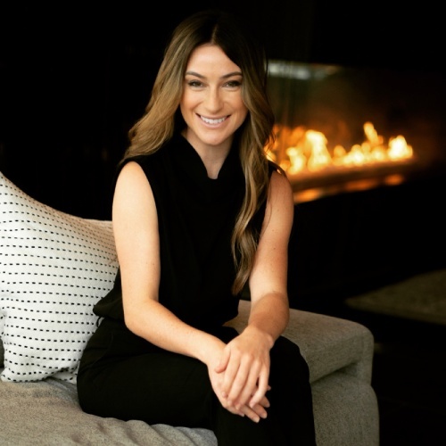 Marta Flori - Real Estate Agent