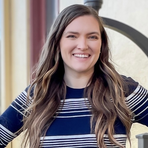 Elle Hultz - Real Estate Agent