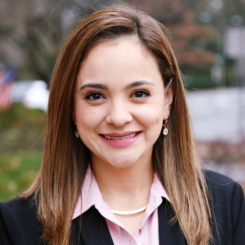 Andrea Umanzor - Real Estate Agent