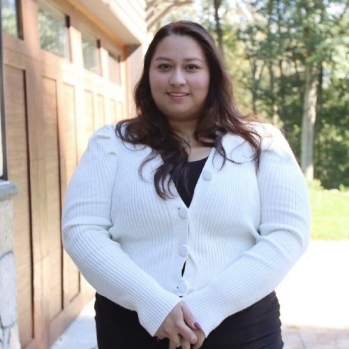 Karen Miranda - Real Estate Agent