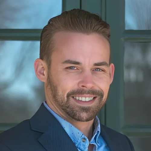 Alexander Smith - Real Estate Agent