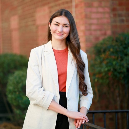 Chloe Cochenour - Real Estate Agent