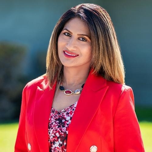 Dina Akand, Redfin Agent in Anaheim