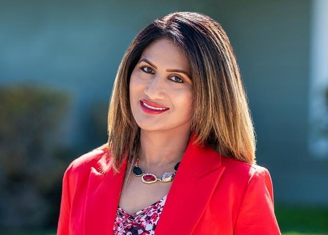 Orange County Real Estate Agent Dina Akand