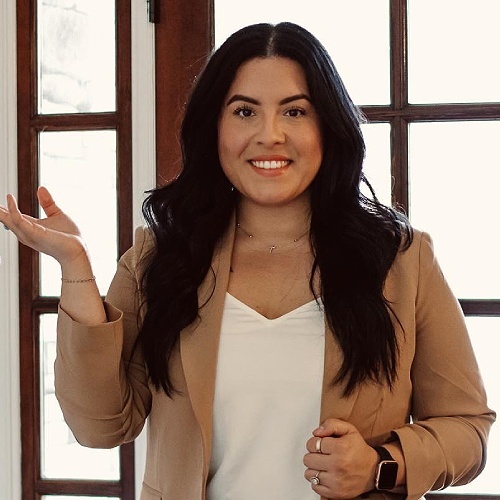 Melissa Becerra - Real Estate Agent
