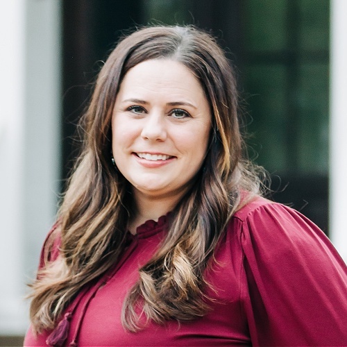 Leah Tippetts - Real Estate Agent