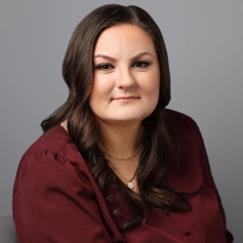Samantha Devine - Real Estate Agent