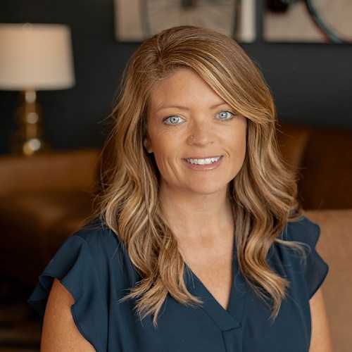 Beth Price - Real Estate Agent