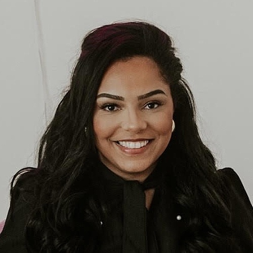 Sarah Giesel - Real Estate Agent
