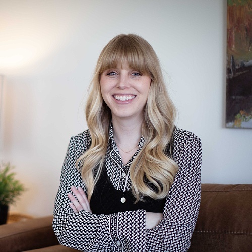 Allie Scott - Real Estate Agent