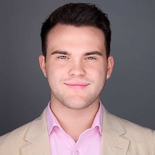 Alex Easton - Real Estate Agent