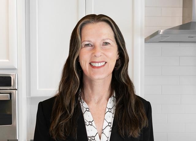 Portland Real Estate Agent Ellen Hartzell
