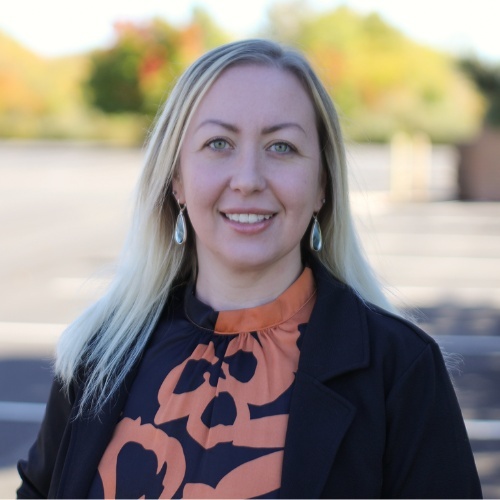 Alli Henning - Real Estate Agent
