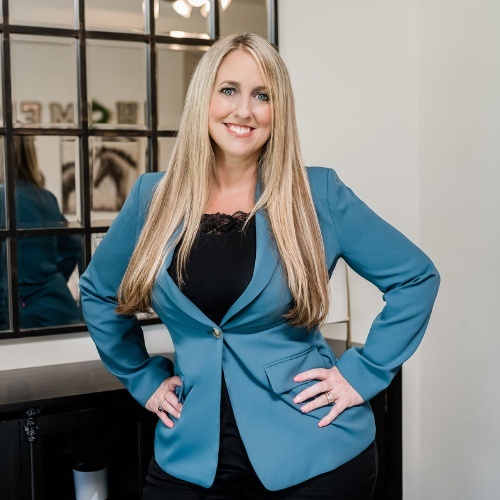 Lori Smith - Real Estate Agent