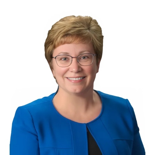 Linda Chase - Real Estate Agent