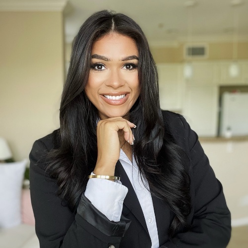 Shanti Smith - Real Estate Agent