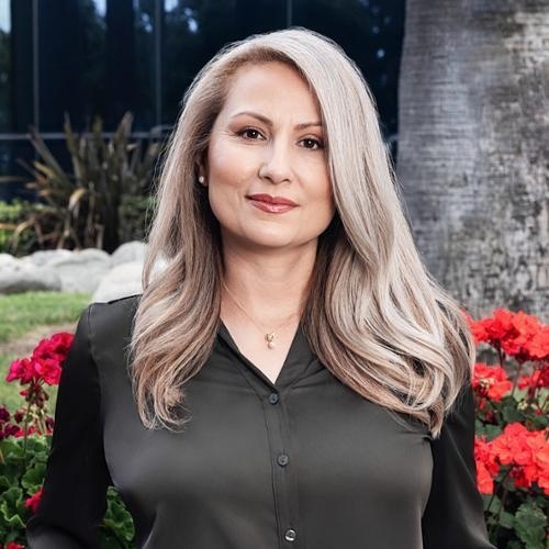Stephanie Pineda, Redfin Agent in Big Bear Lake