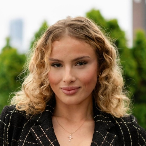 Amanda Nobles - Real Estate Agent