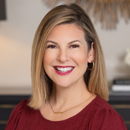 Lauren Nelson - Real Estate Agent
