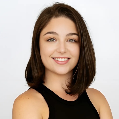 Kiaya Henry - Real Estate Agent