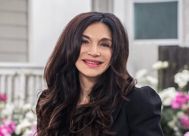 Los Angeles Real Estate Agent Lisbeth Bitar