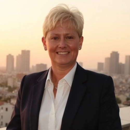 Angie Istvanditsch - Real Estate Agent