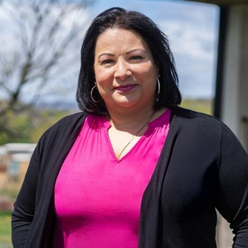 Luz Oquendo, Redfin Agent