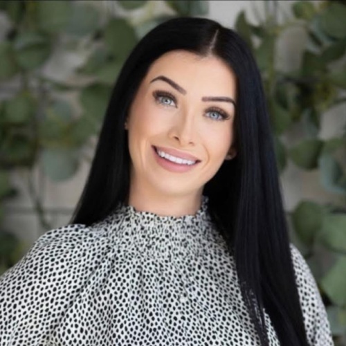 Stefanie Daugherty - Real Estate Agent