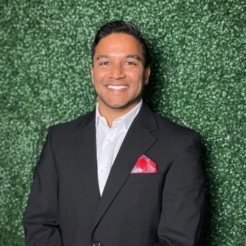Nikhil Gour - Real Estate Agent