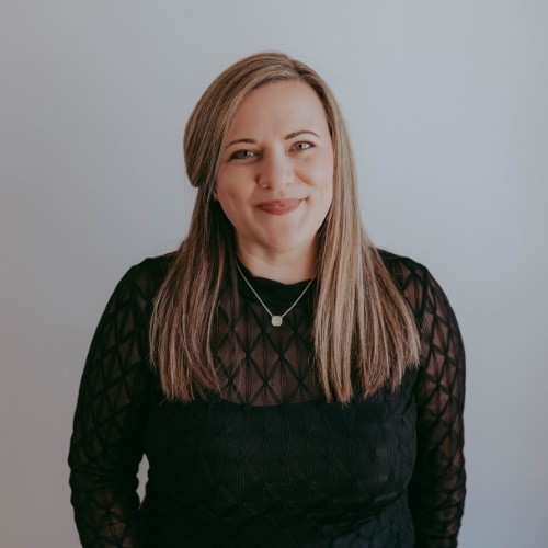 Laura Stinson - Real Estate Agent