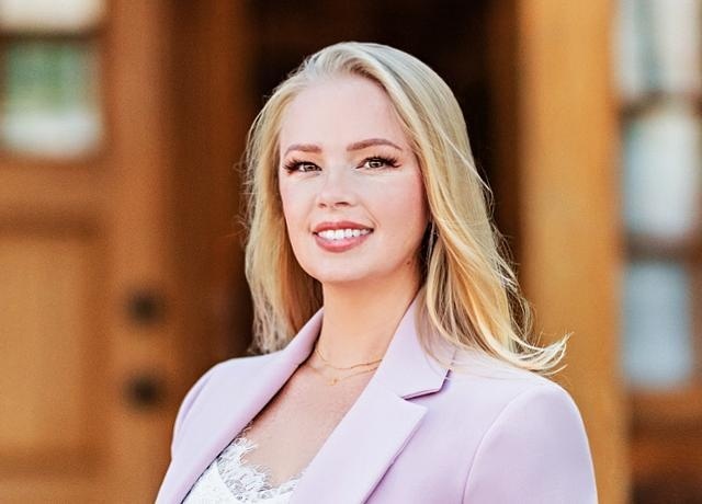 Seattle Real Estate Agent Holley Johnson