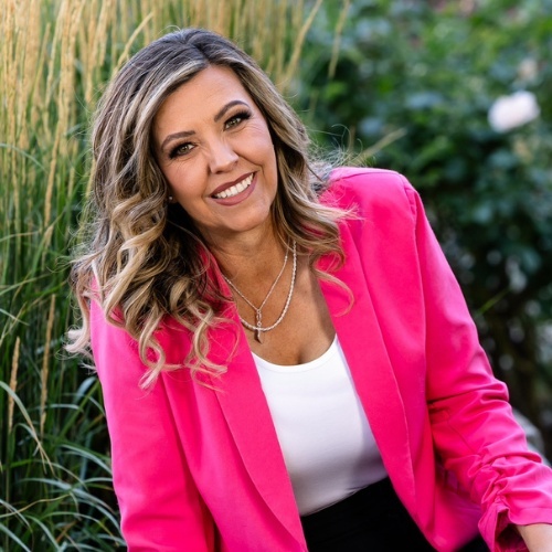 Jenn Agredano-Roberts - Real Estate Agent