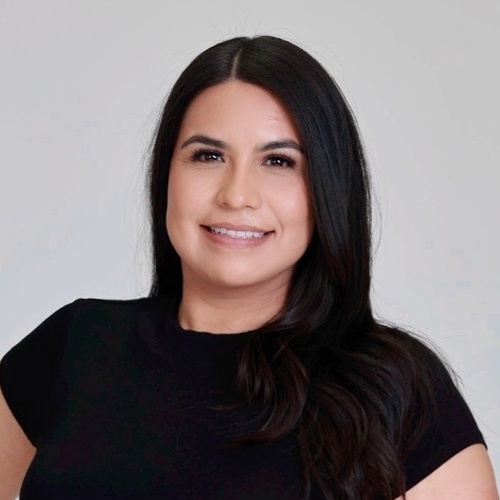 Olimpica Castro - Real Estate Agent